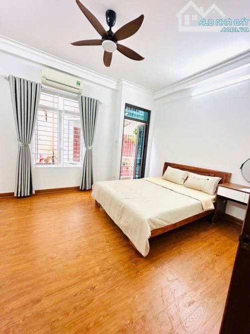 Bán nhà Giáp Bát - Kim Đồng - Vị trí đẹp ngõ Siêu rộng, 56m giá 9.35 tỷ. Kinh doanh, gần p - 1