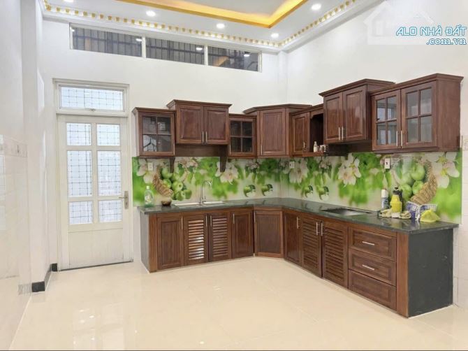 Kẹt tiền cần bán nhà Đường Huỳnh Tịnh Của, P8, Quận 3. Giá 4,22 tỷ/ 4x20m. Đường trước 6m - 1