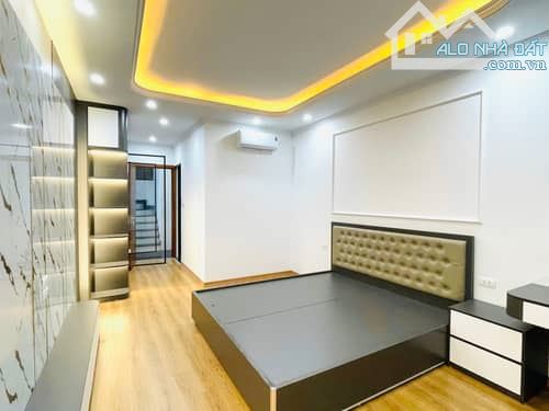 Mặt ngõ 1 nhà ra phố Minh khai 75m2 6 tầng thang máy, KD văn phòng, gara ô tô 3 chiếc, giá - 1