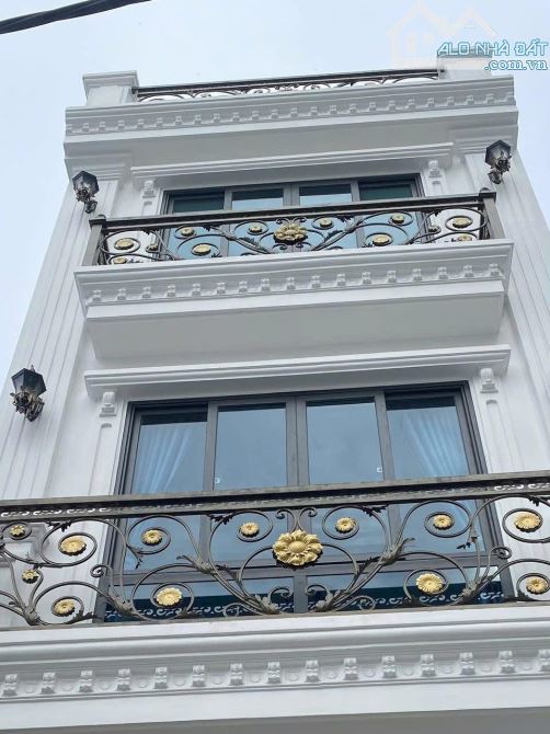 QUẬN 7 BÁN NHÀ XÂY MỚI 2 LẦU GIÁ CHỈ 6.9 TỶ ngay cạnh ngã tư Nguyễn Thị Thập 4x15m - 1