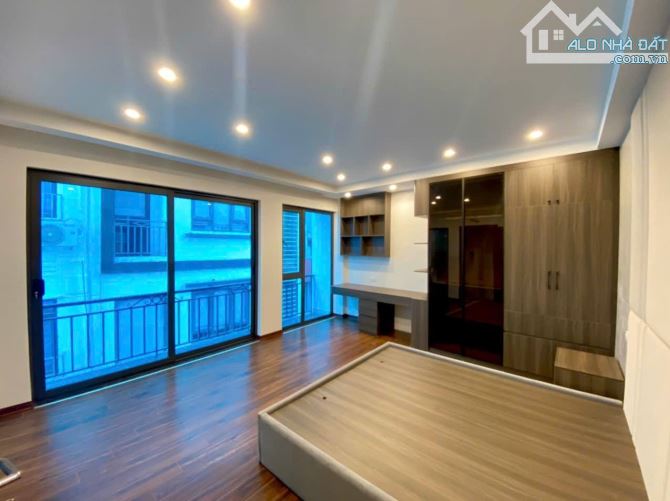 Ngõ To Như Phố Khương Đình, Mặt Tiền Khủng Khiếp Vang Lừng Bốn Phương - 1