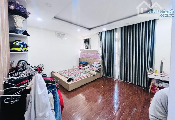 Nhà Mặt Tiền Giảm Nhẹ 3 Tỷ Âu Cơ - Trần Văn Quang Ngang Gần 6M - 5 Tầng BTCT - F10 Tân Bìn - 1