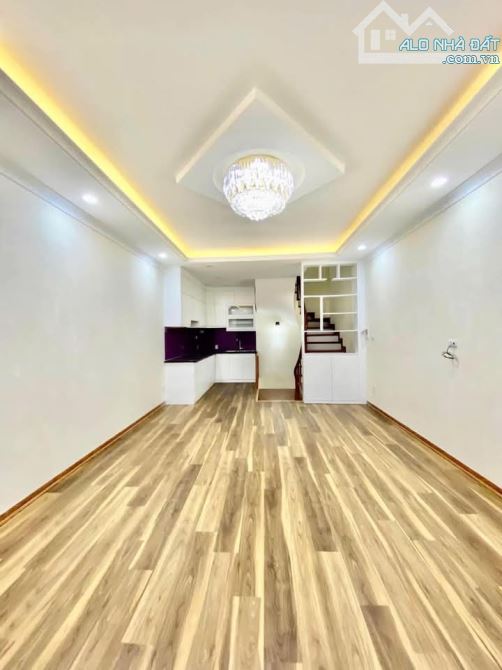 Miễn Quy Hoạch! Bán nhà mặt phố Bưởi, Vỉa hè, ôtô tránh đỗ, Thông Sàn KD, 32m2 6T, 10.x tỷ - 1