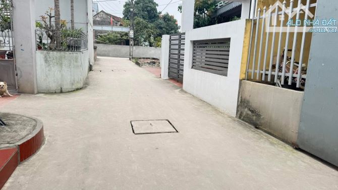 Chị gái gửi bán mảnh đất 112m tại Phượng Trì . Xã Tân Tiến. Sát quy hoach trường BKCS2 - 2