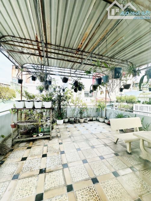 Gần ngã tư Hàng xanh - hẻm xe tải quay đầu - 5.3mx14m vuông vức - 4 tầng BTCT đẹp. - 2