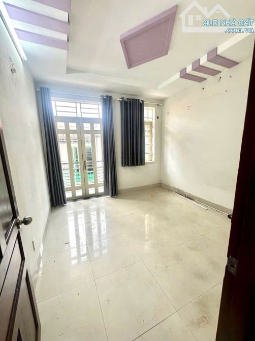 HẺM 3.5M -  SÁT MẶT TỀN PHẠM VĂN ĐỒNG - 37M2 NGANG CHUẨN 4M 3 TẦNG - NỞ HẬU - 2
