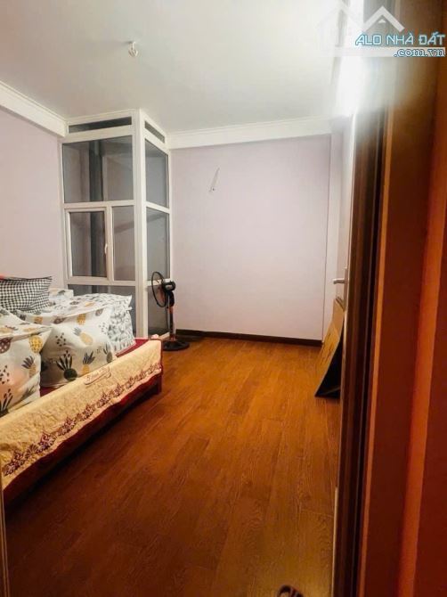 Bán nhà Hàng Bè Kiến Hưng 52m2 4 Tầng mặt tiền 4m hơn 12 tỷ phân lô ôtô tránh VỉaHè LHCC - 2