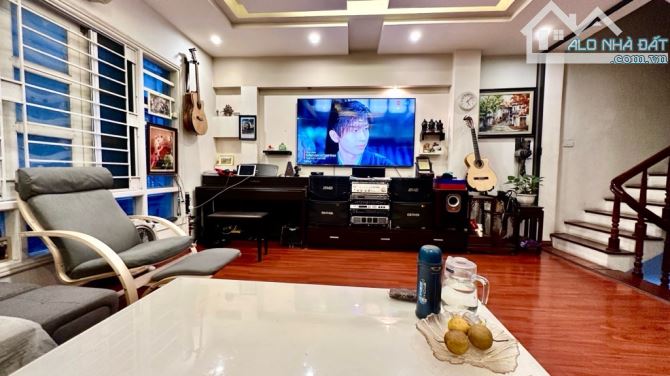 Thái Hà, ô tô đỗ cửa, nội thất xịn, thông số hoàn hảo, 46m2, chào 11 tỷ 5 - 2