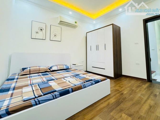 Nhà Tô Ngọc Vân ô tô đua xe, View hồ tây 66 M2 4 T 19 TỶ, mặt tiền 4.8m sổ vuông A4 rẻ lắm - 2