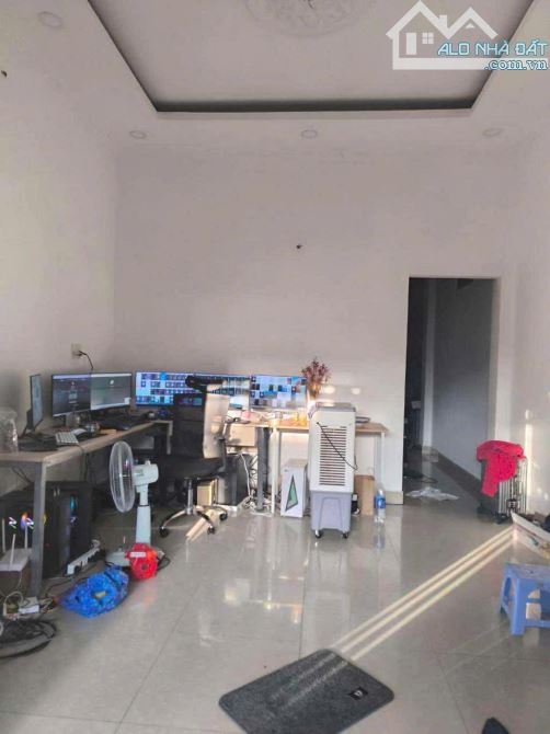 Nhà cấp 4, hẻm xe hơi đường số 1 phường Long Trường Quận 9, cách Nguyễn Duy Trinh 100m - 2