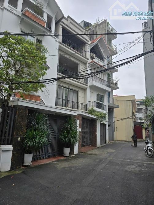 BÁN NHÀ PHÂN LÔ PHỐ ĐÔNG QUAN  GIẤY  27 TỶ 85M2 MT 5M 6 TẦNG VỈA HÈ Ô TÔ TRÁNH KINH DOANH - 2