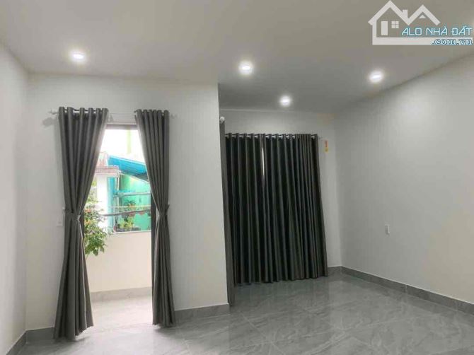 GIẢM 200Tr - Nhà 3T HOÀNG DIỆU - SAU LƯNG NHÀ MẶT TIỀN - NHỈNH 4 TỶ - 2