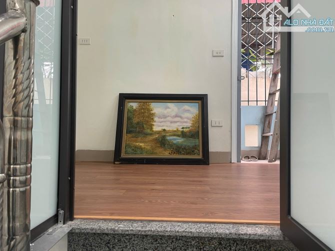 BÁN NHÀ ĐẠI TỪ - Ô TÔ TẢI ĐỖ CÁCH 10M - 16M 4 TẦNG 3 NGỦ CHỈ 2 TỶ - 2