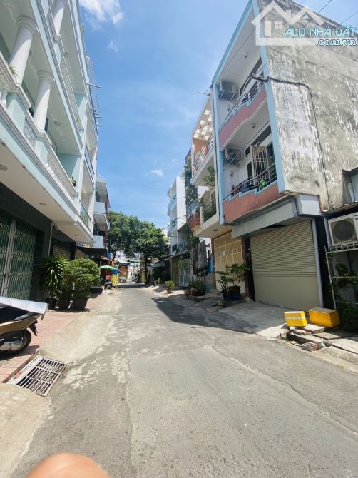 MẶT TIỀN ĐƯỜNG SỐ KINH DOANH - KHU VIP CƯ XÁ CHU VĂN AN -  NGANG KHỦNG 8M - CHỈ 9.1 TỶ - 2
