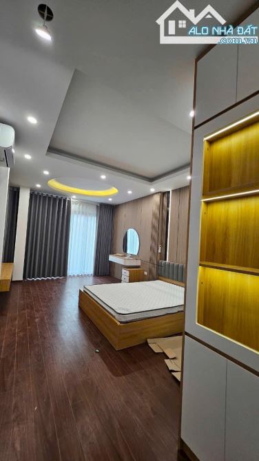 BÁN NHÀ PHỐ NGÔ XUÂN QUẢNG, GIA LÂM_ 5 TẦNG_LÔ GÓC_ OTO VÀO_35M, 6,95 TỶ - 4