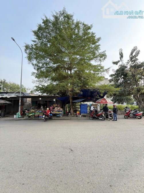 SIÊU RẺ - LÔ ĐẤT MẶT TIỀN ĐƯỜNG 12M NHÀ BÈ - NGAY HUỲNH TẤN PHÁT - 140M2  CHỈ 8 TỶ - 3