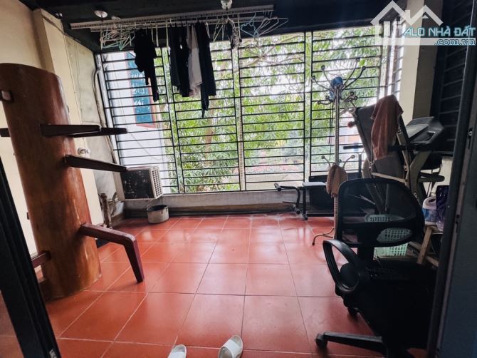 NGÕ NÔNG GẦN PHỐ - NHÀ DÂN XÂY - KHUNG CỘT CHẮC CHẮN 194 Đội Cấn 45 m 4 tầng 3 ngủ 9.1 tỷ. - 3
