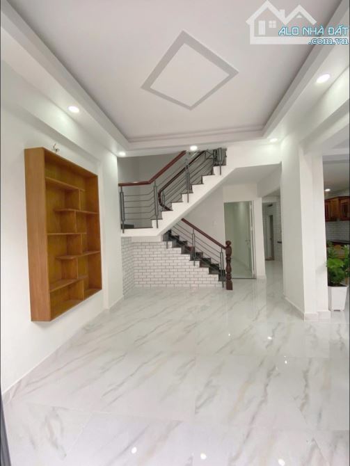 CHỈ 5TỶ - BÌNH TÂN - GIÁP TÂN PHÚ - 7 x 11 - 3TẦNG - 8P.NGỦ - 3