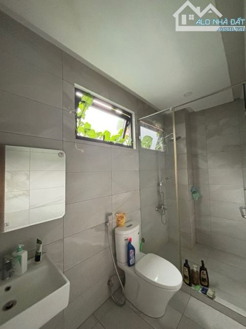 🏡 Huỳnh Văn Bánh, Phú Nhuận - 9x tỷ - Nhà 4 tầng (6PN+7WC) - 86m2 (4.9x15.3). - 3