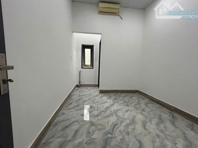 NHÀ ĐẸP Ở NGAY 2TẦNG DT40M NGAY GẦN BẾN XE MIỀN ĐÔNG,HẺM XE HƠI NHỎ,CHỈ 2.1 TỶ TL,QUẬN 9. - 3