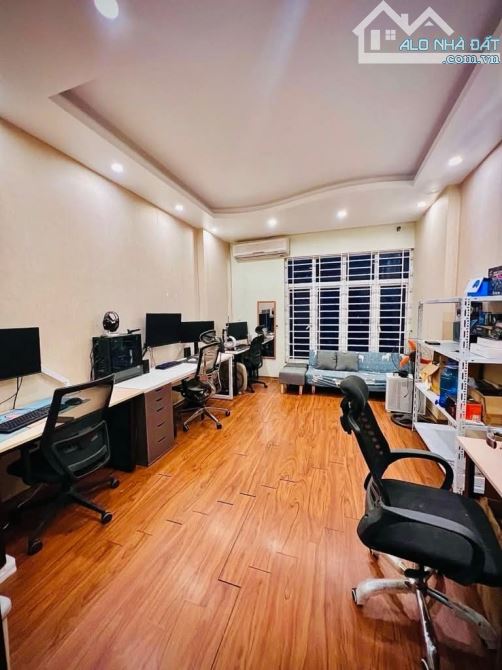 Tân Thụy Long Biên.Dt:62m2 x 5 Tầng.Nội Thất xịn.Ngõ ô tô.chỉ 9,2 tỷ - 3