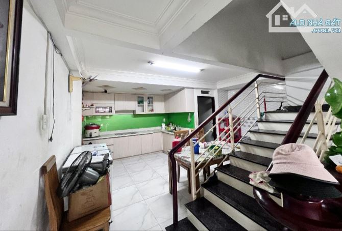 Nhà Mặt Tiền Giảm Nhẹ 3 Tỷ Âu Cơ - Trần Văn Quang Ngang Gần 6M - 5 Tầng BTCT - F10 Tân Bìn - 3