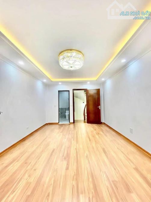 Miễn Quy Hoạch! Bán nhà mặt phố Bưởi, Vỉa hè, ôtô tránh đỗ, Thông Sàn KD, 32m2 6T, 10.x tỷ - 3