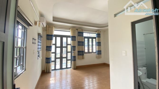 Bán nhà 3 tầng, đường Nguyễn Ảnh Thủ, phường Hiệp Thành, Quận 12. - 4
