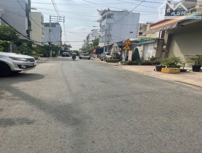 Bán nhà KD hẻm 10m, Nguyễn Hữu Tiến, Tây Thạnh, Tân Phú, 127m2, 3 tầng, ngang 6,1m - 4
