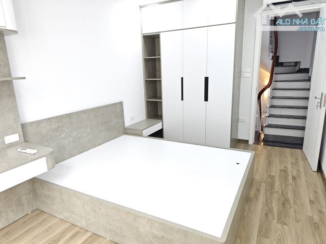 Bán nhà gần hồ Thành Công, ngõ rộng thẳng, 20m ra phố oto tránh, full nội thất đẹp 6 tầng - 4