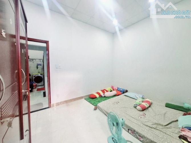 HẺM TRƯỚC NHÀ 5M - HOÀNG HOA THÁM BÌNH THẠNH - DT (3.8Mx11.5M) 2 TẦNG BTCT - DÂN TRÍ - 4