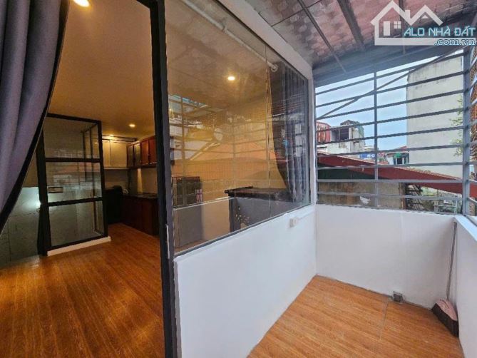 BÁN NHÀ TRƯƠNG ĐỊNH NHỈNH 5TỶ - 4 tầng- NGÕ BA GÁC - 50M RA PHỐ - 4