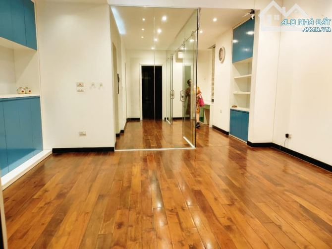 Bán nhà phố Hồ Tùng Mậu, 50m2, 5 tầng ,mặt tiền 4,2m, ô tô tránh vỉa hè ,nhỉnh 12 tỷ - 4