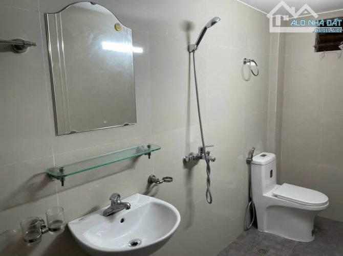 Cho thuê nhà ngõ kinh doanh phố Cầu Giấy 25m x 4 tầng, giá 14tr/tháng - 4