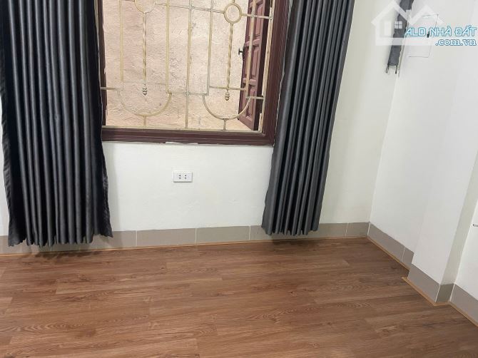 BÁN NHÀ ĐẠI TỪ - Ô TÔ TẢI ĐỖ CÁCH 10M - 16M 4 TẦNG 3 NGỦ CHỈ 2 TỶ - 4