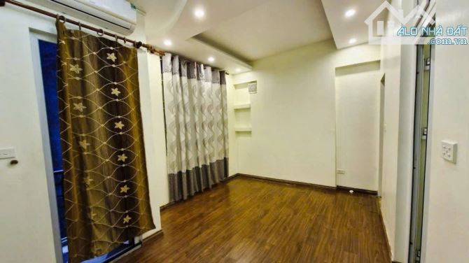 🔥 BÁN NHÀ ĐỘI CẤN, 45M2, 6 TẦNG, MT 5.2M, CÁCH Ô TÔ TRÁNH 15M, DÂN XÂY. GIÁ 9.4 TỶ - 4