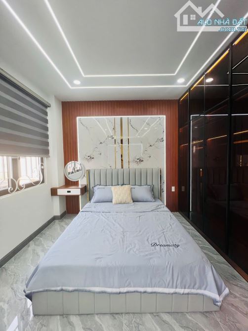 Nhà 6 tầng đường TRẦN THỊ NĂM (TCH10 cũ), phường TCH, Q12, dt 91m2 (6,8mx14m). 13,5tỷ - 5