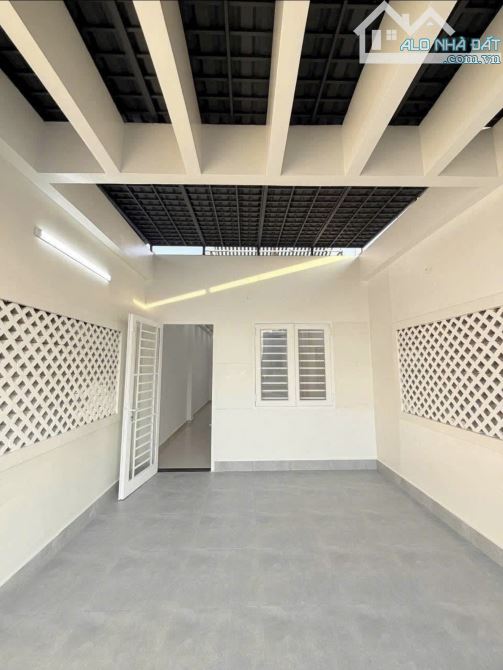 Kẹt tiền cần bán nhà Đường Huỳnh Tịnh Của, P8, Quận 3. Giá 4,22 tỷ/ 4x20m. Đường trước 6m - 5