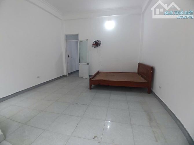 BÁN NHÀ ĐỐC NGỮ ĐỘI CẤN BA ĐÌNH 8TỶ 40m 4TẦNG MT 4m BA GÁC ĐỖ CỬA - 6