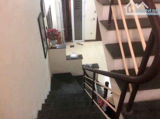 Cho thuê nhà ngõ 48 Ngọc Trì Thạch bàn 52m, 4 tầng, 4 PN, full NT, giá 10 triệu, sát Ô TÔ - 6
