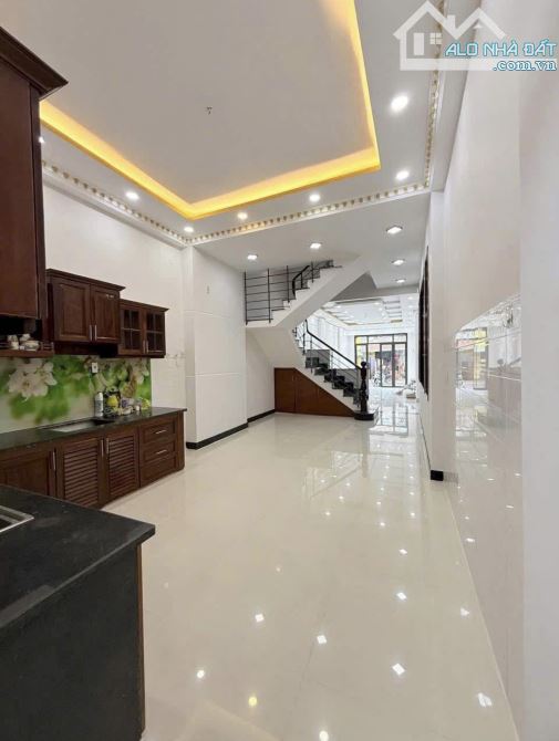 Kẹt tiền cần bán nhà Đường Huỳnh Tịnh Của, P8, Quận 3. Giá 4,22 tỷ/ 4x20m. Đường trước 6m - 6