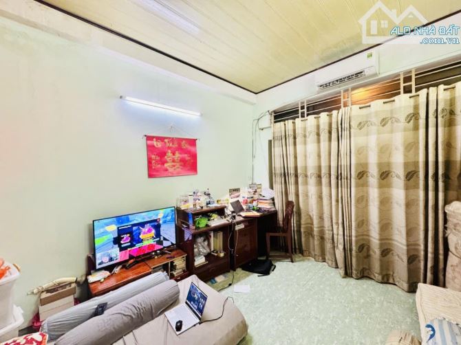 Hẻm 5 mét CMT8 44m2 Giá 7ty3 Quận 10 - 6