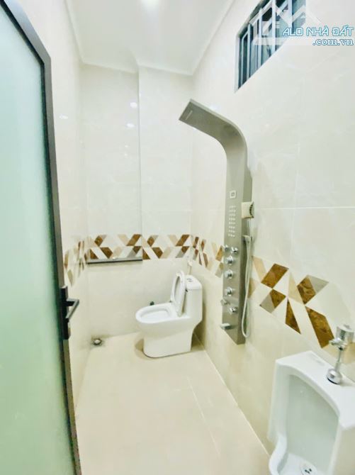 Giảm 800 Triệu Bán Gấp Nhà Góc 2 Mặt Tiền Gần Vincom Dĩ An - 6