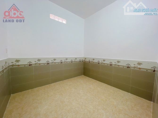 HẠ GIÁ MẠNH ( 3ti2 👉 2tỉ750 )  Bán căn nhà ngay chợ 26 hẻm 2 xe hơi né nhau - 8