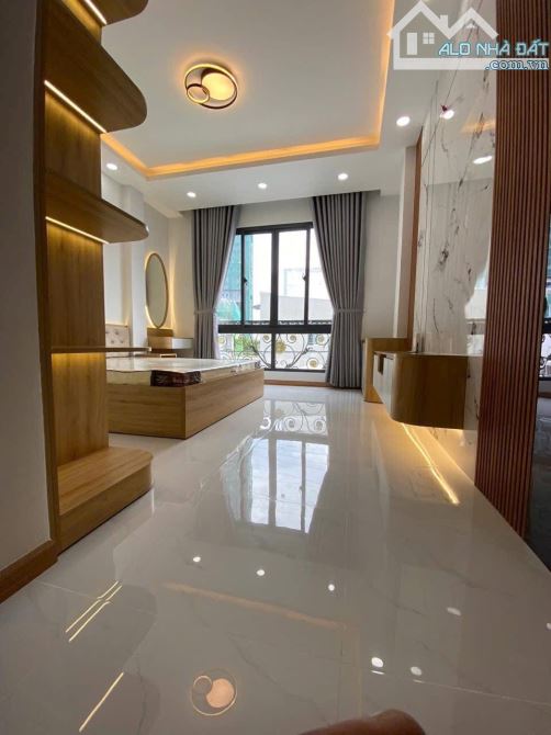 QUẬN 7 BÁN NHÀ XÂY MỚI 2 LẦU GIÁ CHỈ 6.9 TỶ ngay cạnh ngã tư Nguyễn Thị Thập 4x15m - 8