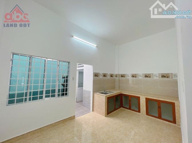 HẠ GIÁ MẠNH ( 3ti2 👉 2tỉ750 )  Bán căn nhà ngay chợ 26 hẻm 2 xe hơi né nhau - 9