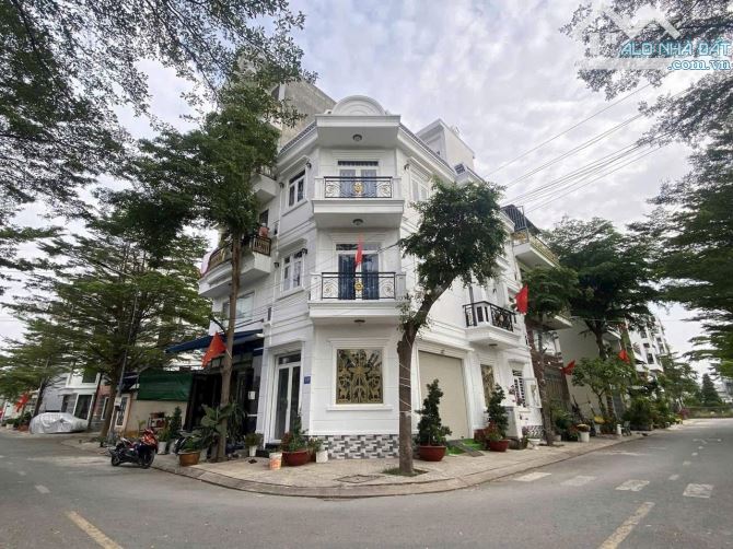 Bán nhà góc 2 MẶT TIỀN ở đường Thạnh Xuân 25, Quận 12 giá 6,45 tỷ