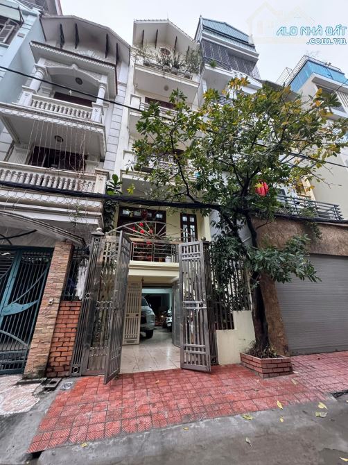 NHÀ TỐT PHÂN LÔ BÀN CỜ, VỈA HÈ RỘNG, Ô TÔ TRÁNH, 2 MẶT THOÁNG, PHÙNG CHÍ KIÊN, CẦU GIẤY.