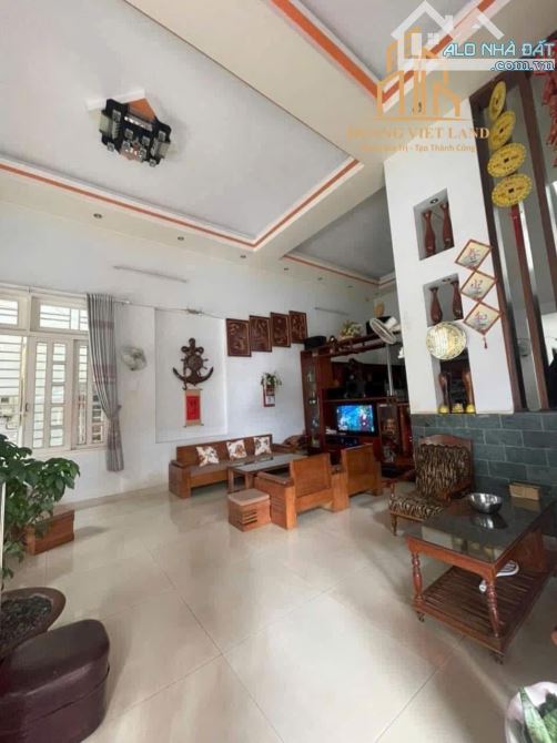 BÁN NHÀ 2 LẦU MẶT TIỀN PHẠM HỒNG THÁI 6,2x17m GIÁ 6,5 TỶ