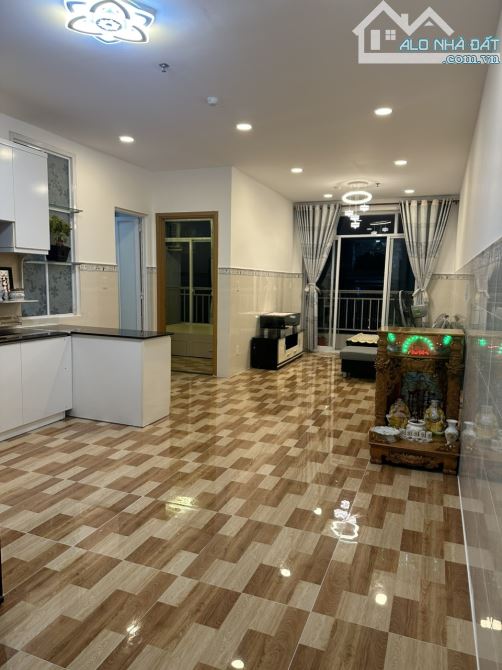 Cần bán căn hộ chung cư Cao Ốc Bình Đông Xanh 557 Bến Bình Đông, Phường 13, Quận 8, diện